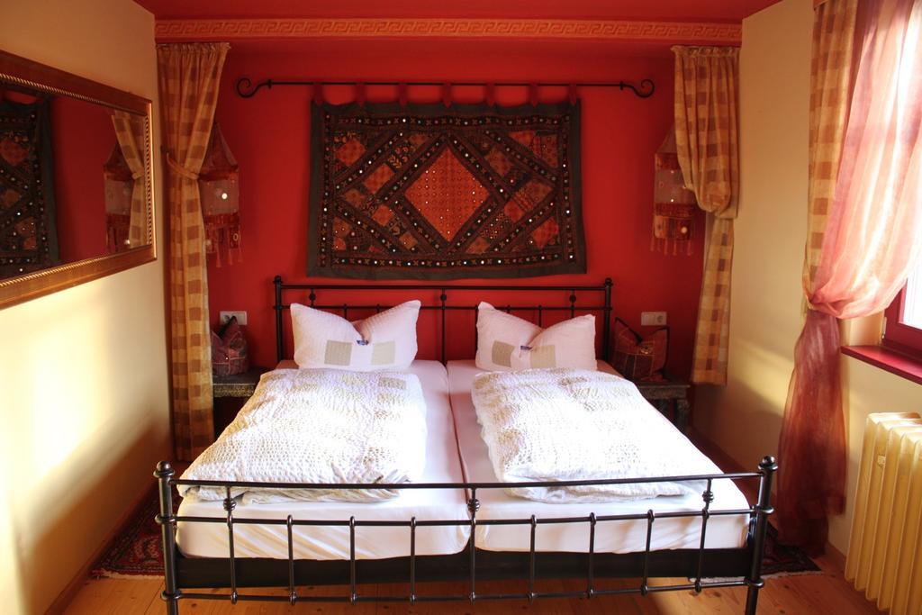 Waldhaus Colditz Garni Rum bild