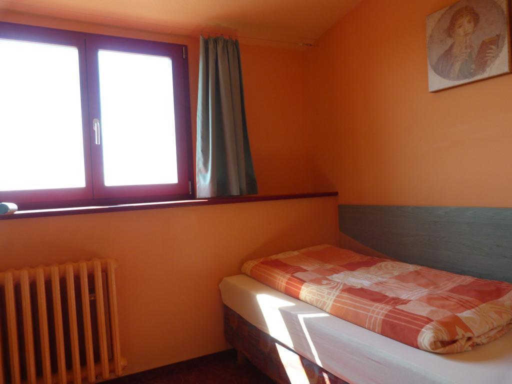 Waldhaus Colditz Garni Rum bild
